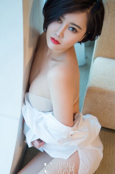 ‘kaiyun平台登录入口’“9.18”前夜 他们把被污损香港抗日纪念碑清洗干净(图1)